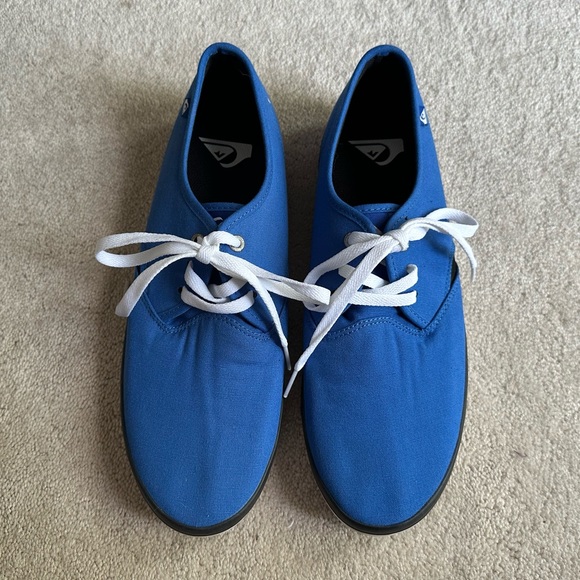 Blue Quiksilver Sneakers - Men’s Size 11 - Picture 6 of 9